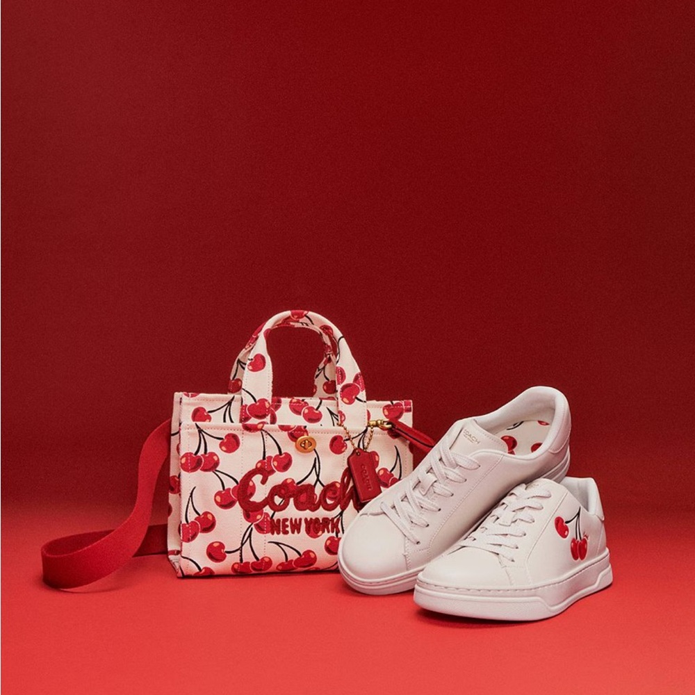 🍒 Coach Cargo Tote Bag 20 with Cherry Print - Chalk Multi Gift Wrap 🎁